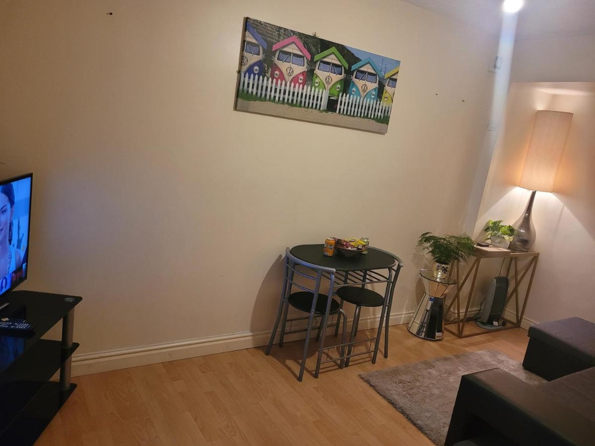 Mel'S Springfield Home Манчестер Екстер'єр фото